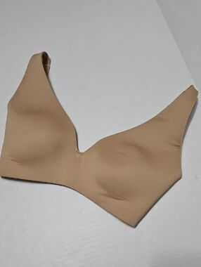 GapBody Seamless Nude Wireless Bra - Smooth Comfort Size 32DD